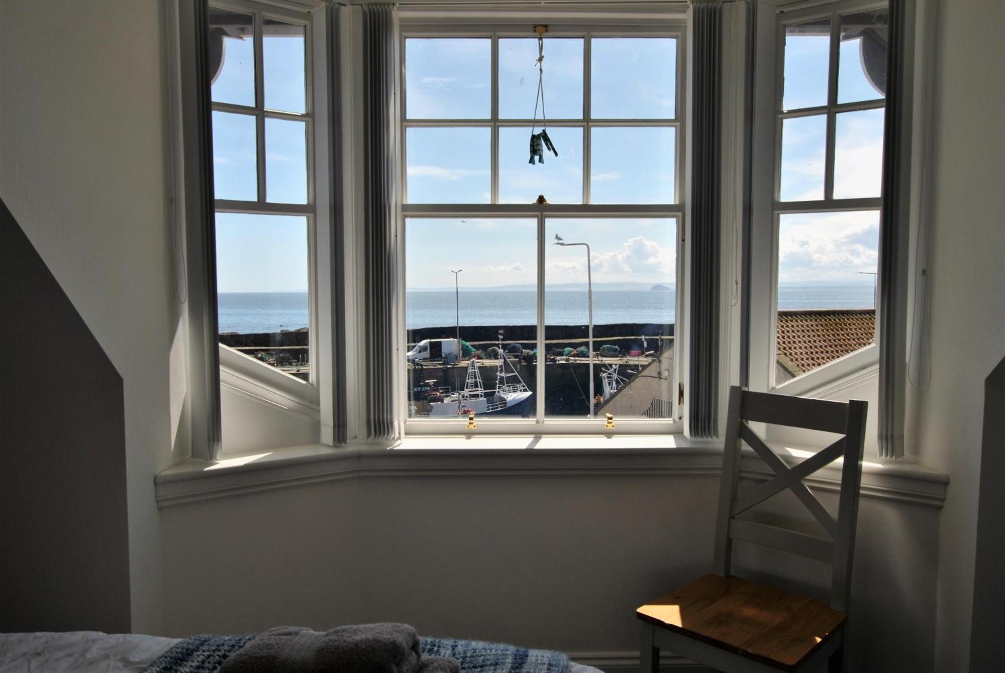 Bass View- Harbourfront Home بيتينويم المظهر الخارجي الصورة